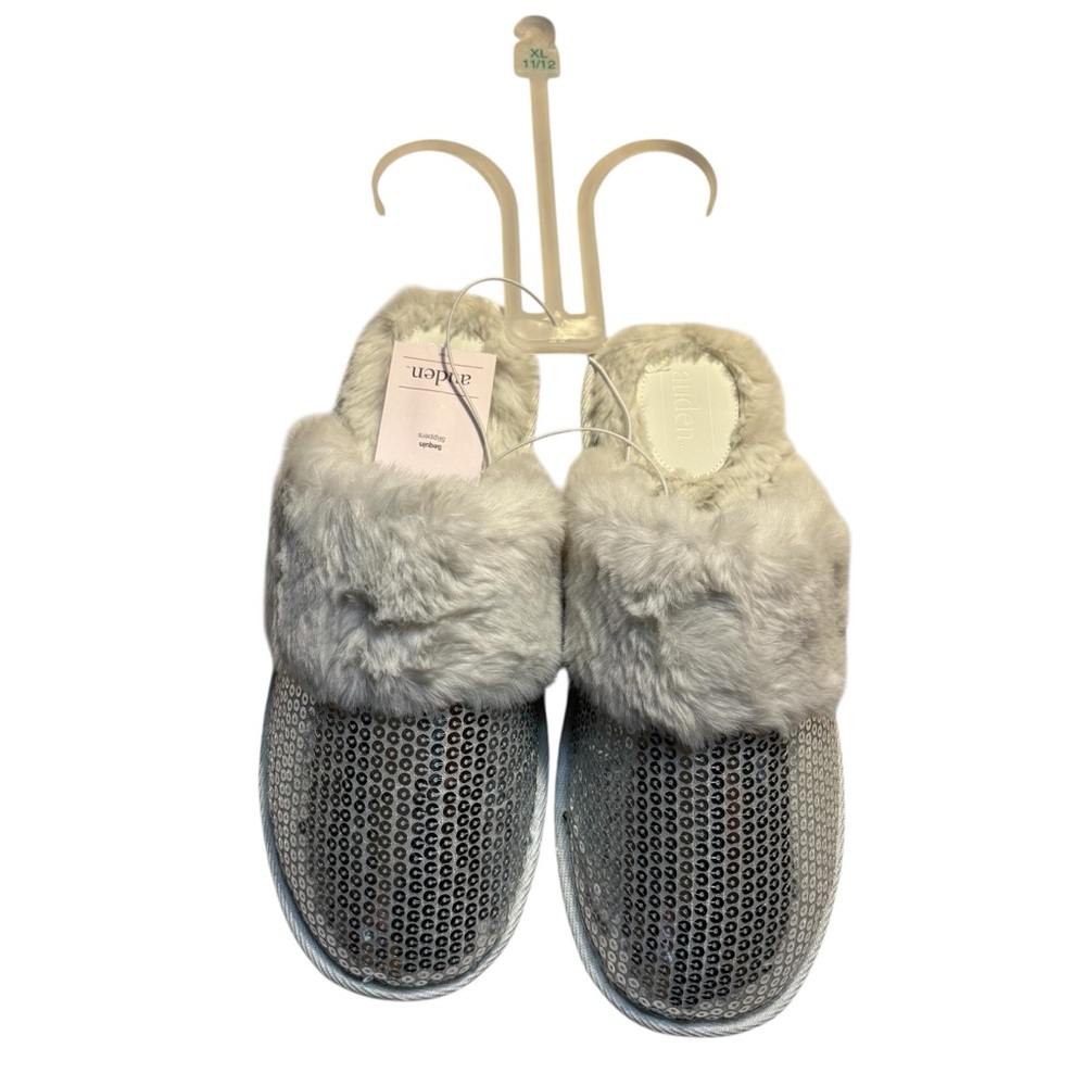 NEW Auden Slippers XL (11/12) Silver Sequins with Faux Fur Lining Cozy NWT - Picture 5 of 13
